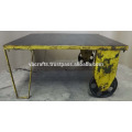 Table basse de style industriel